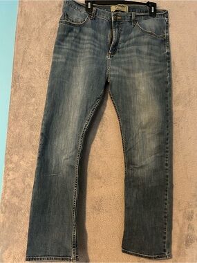 Wrangler Light-Mid Blue Straight Jeans
